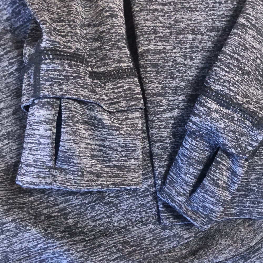 Fabletics Athletic pull over - Picture 5 of 7